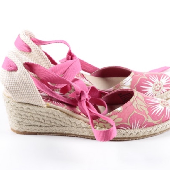 Tommy Hilfiger Women's Pink Tropical Style Wedges - Picture 2 of 8